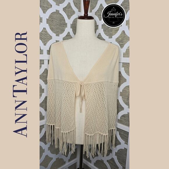 Ann Taylor Cream Silk Cotton Cashmere Fringed Tie Closure Shawl/Capelet Size M/L - Picture 1 of 12